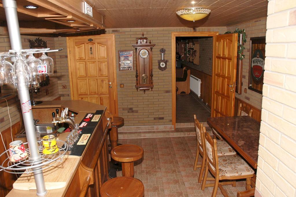 Guest House Jana ฮอร์นิมาร์ชอฟ ภายนอก รูปภาพ